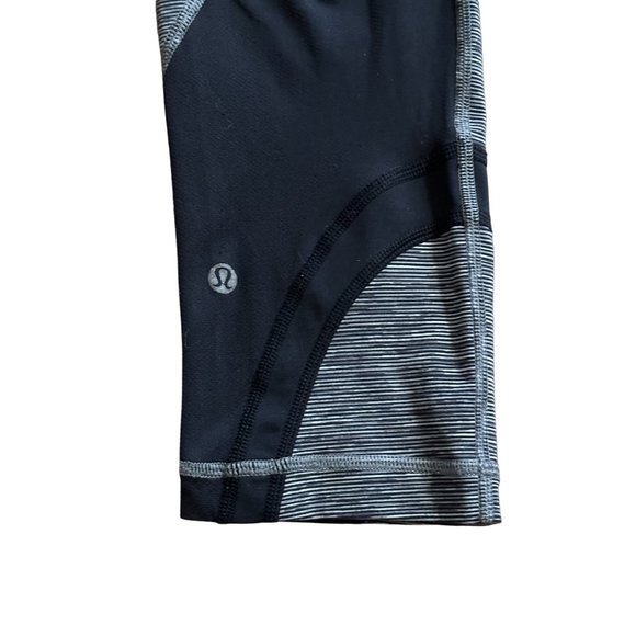 Lululemon Pants - Size 8 - Inspire Crop II Wee Are From Space - Black Slate - Picture 8 of 12